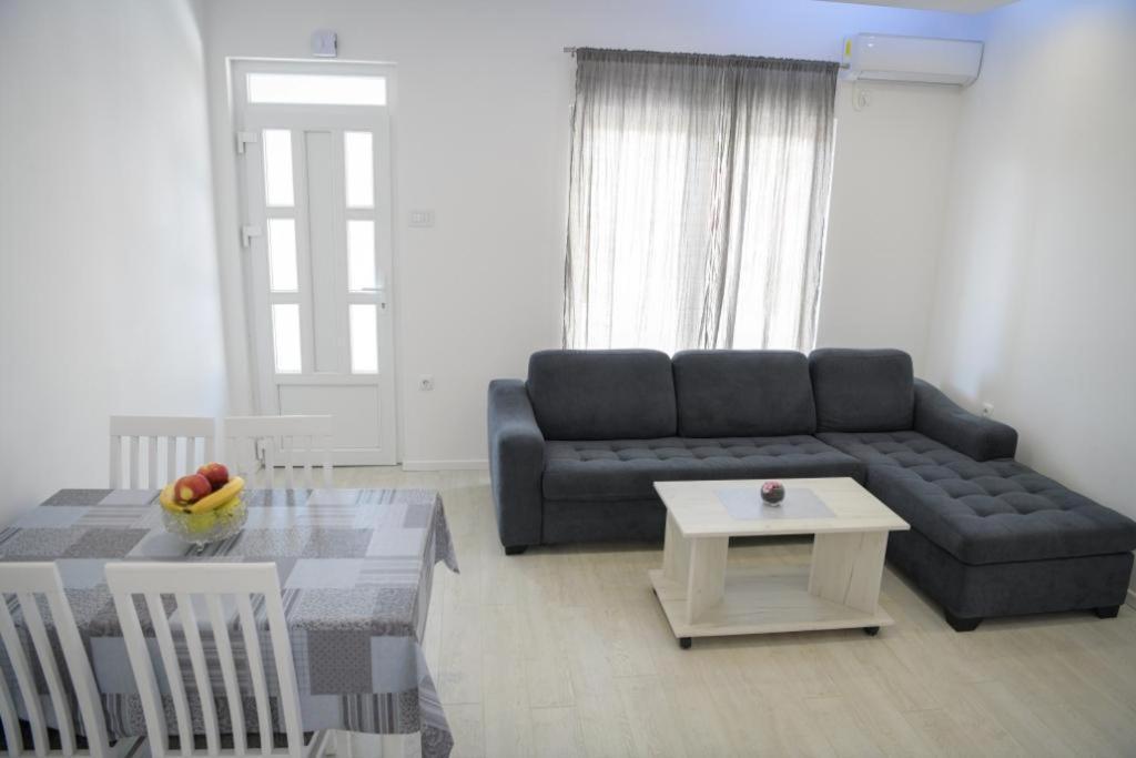 Apartments Tila Trebinje Exterior photo